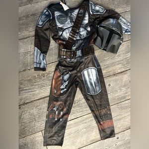 Rubies- mandolorian costume